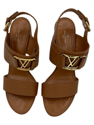 LOUIS VUITTON Grained Calfskin Horizon Sandals