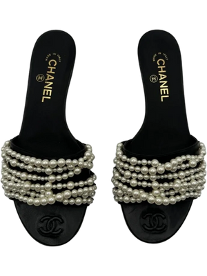 Chanel Pre-Fall 2017 Interlocking CC Logo Slides *NEW*