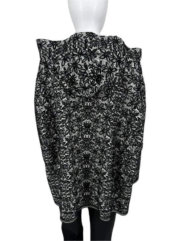 Alaia Iconic knit Poncho/Hoodie Long Sleeve Black and White Floral – Size 40/ US 10