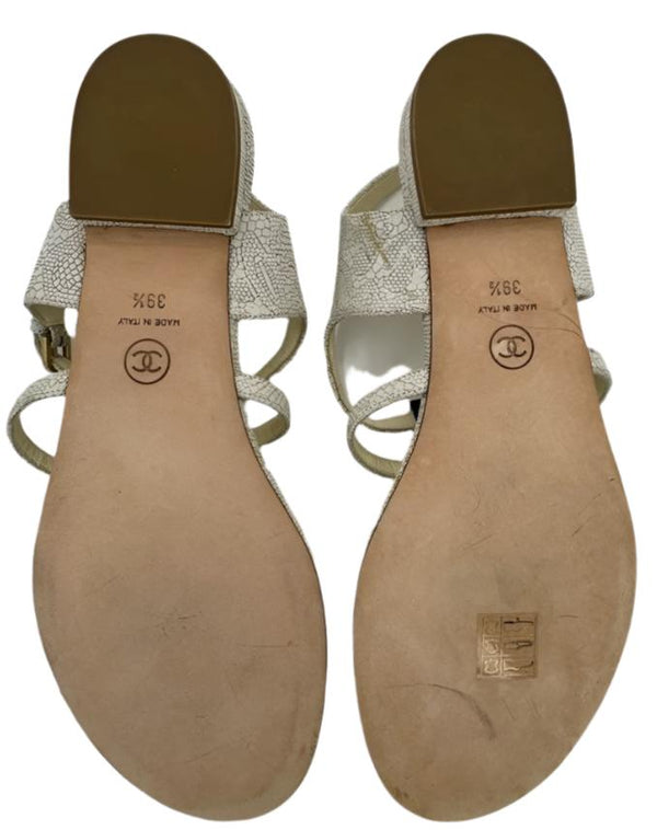 CHANEL White Black Stingray Interlocking CC Logo Leather T Strap Sandals Sz. 39.5