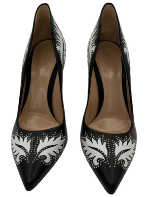 Gianvito Rossi Santa Fe Studded Pumps in Black Leather *NEW*