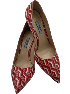 Prada Vernice St. Twis Patent Leather Pointed Toe Logo Heels *NEW*