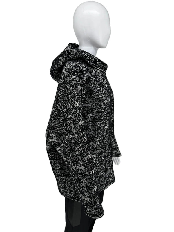 Alaia Iconic knit Poncho/Hoodie Long Sleeve Black and White Floral – Size 40/ US 10