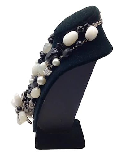 Chanel Haute Couture F/W 2006 Black & Ecru Stone & Crystal CC Logo Statement Necklace – 21.5"