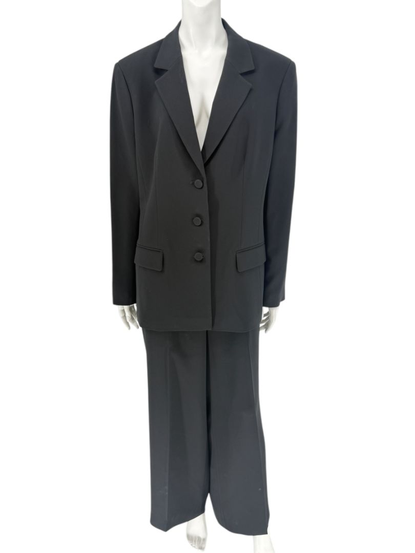 Lafayette 148 New York Black NWT Tailored Pant Suit – Size 14
