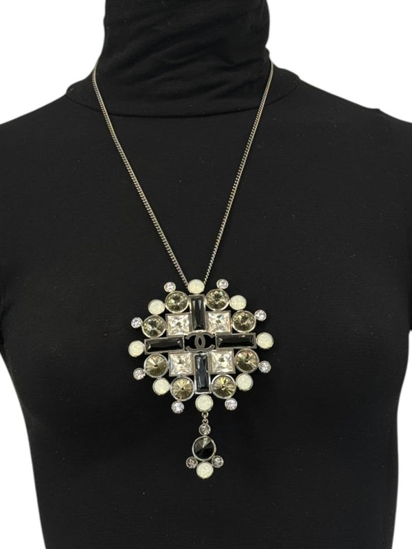 Chanel Fall 2006 Crystal Statement Pendant Necklace – Box Included