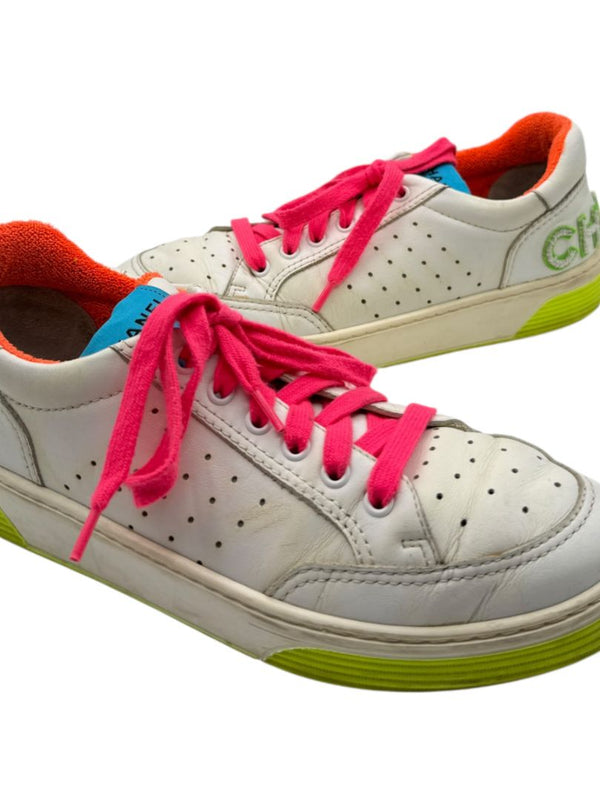 Chanel Neon Trim Leather Low-Top Sneakers – Size 40