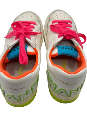 Chanel Neon Trim Leather Low-Top Sneakers – Size 40