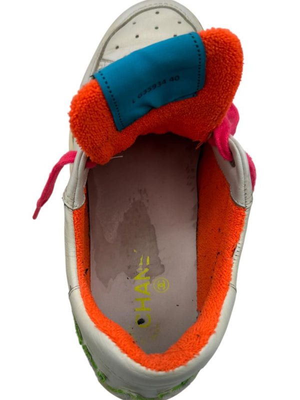 Chanel Neon Trim Leather Low-Top Sneakers – Size 40