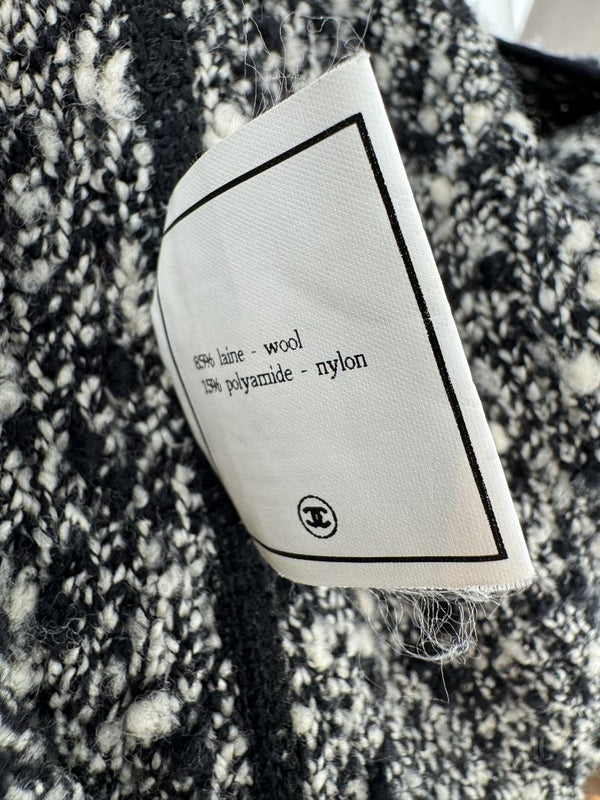 Chanel Fall 1994 Boucle Skirt Suit - Size 40