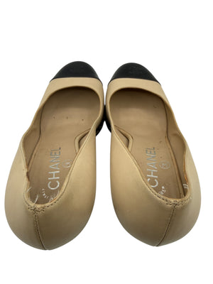 Chanel Beige & Black "CC" Captoe Chain Platform Pumps – Size 38.5