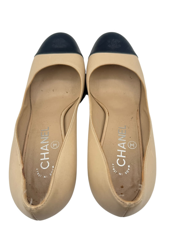 Chanel Beige & Black "CC" Captoe Chain Platform Pumps – Size 38.5