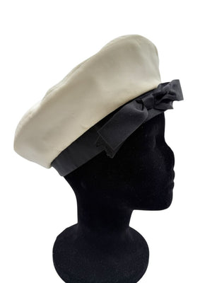 Chanel Ivory Beret with Black Grosgrain Ribbon Trim & Bow – Vintage