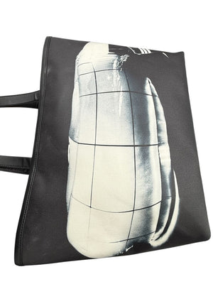 Chanel Karl Lagerfeld Mobile Art Zaha Hadid Limited Edition Tote