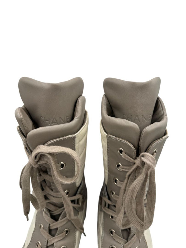 Chanel CC Quilted Two-Tone Lace-Up Combat Boots – Size 40