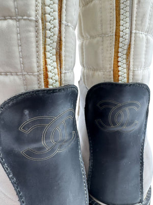 Chanel CC Quilted Two-Tone Lace-Up Combat Boots – Size 40