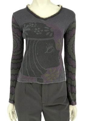 Custo Barcelona Long-Sleeve Graphic V-Neck Top – Size 1 (Small)