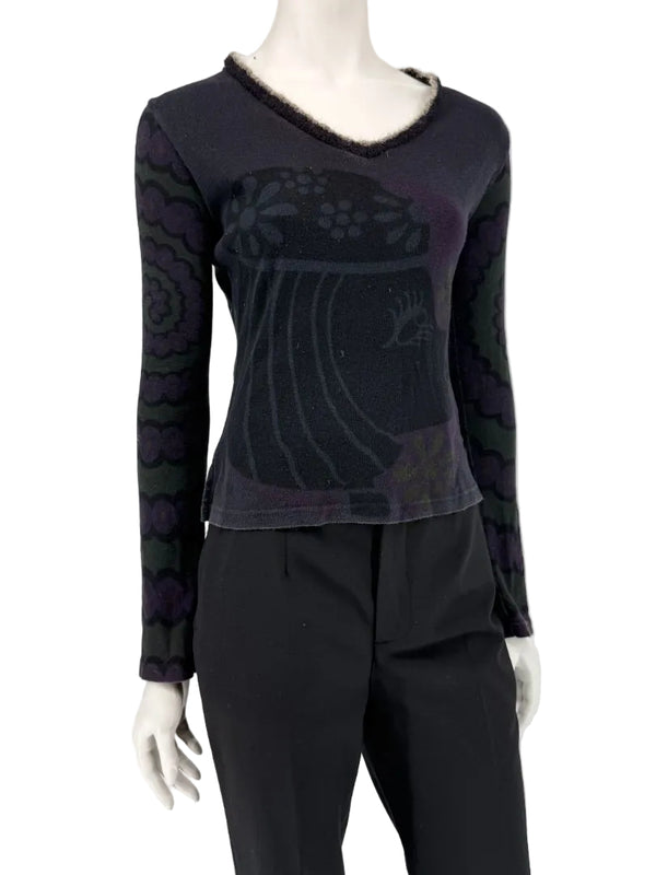 Custo Barcelona Long-Sleeve Graphic V-Neck Top – Size 1 (Small)