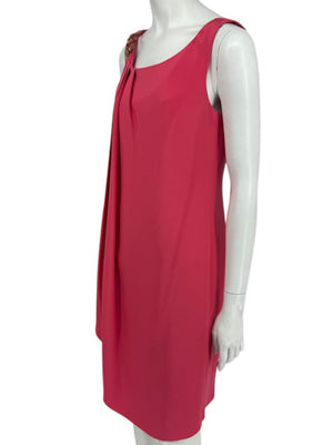Kay Unger New York Coral Silk Embellished Shoulder Shift Dress – Size 8