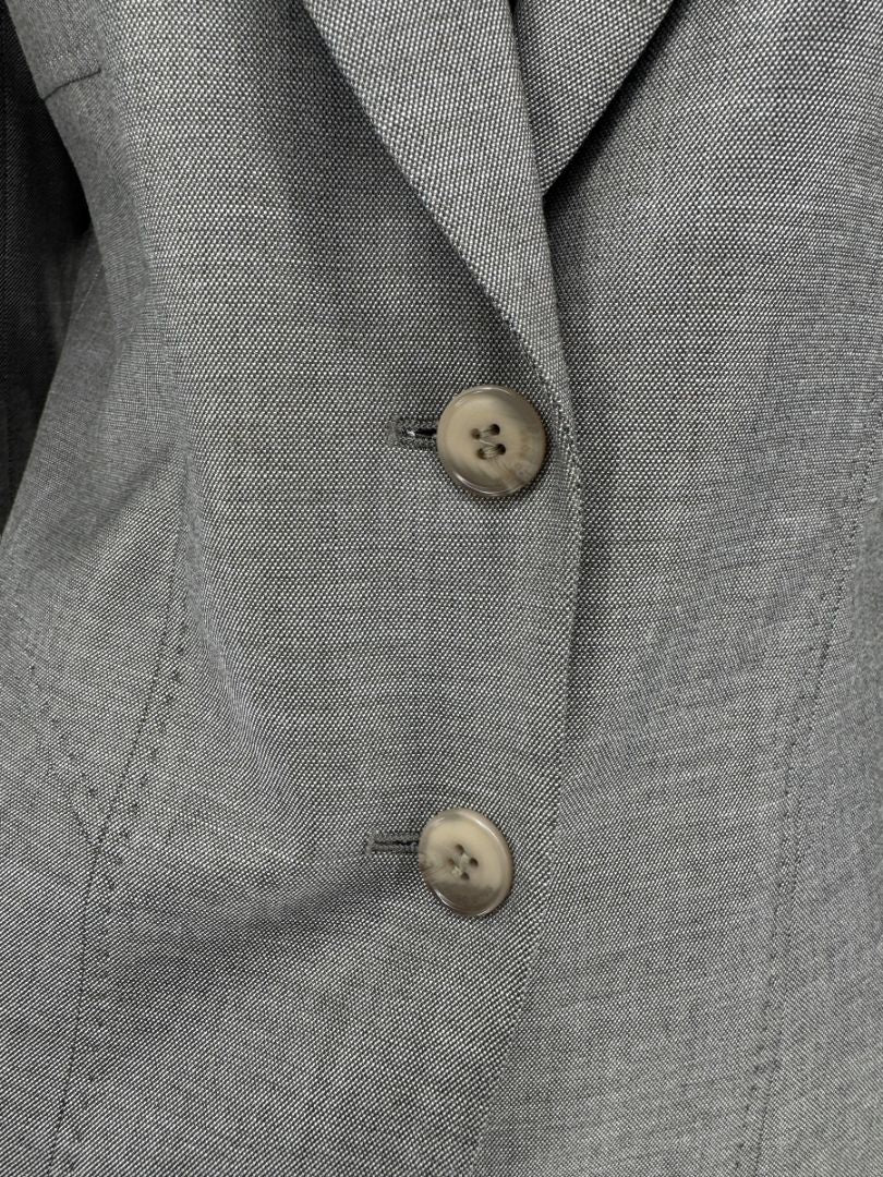 BOSS Hugo Boss Grey Tailored Blazer – Fits Like US 6