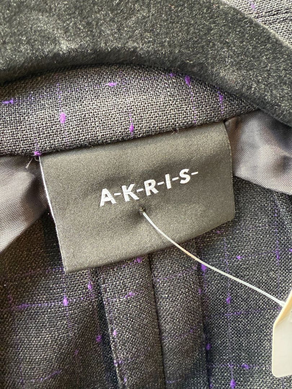 Akris Punto Grey Wool Suit with Purple Fleck Detailing – Size US 10