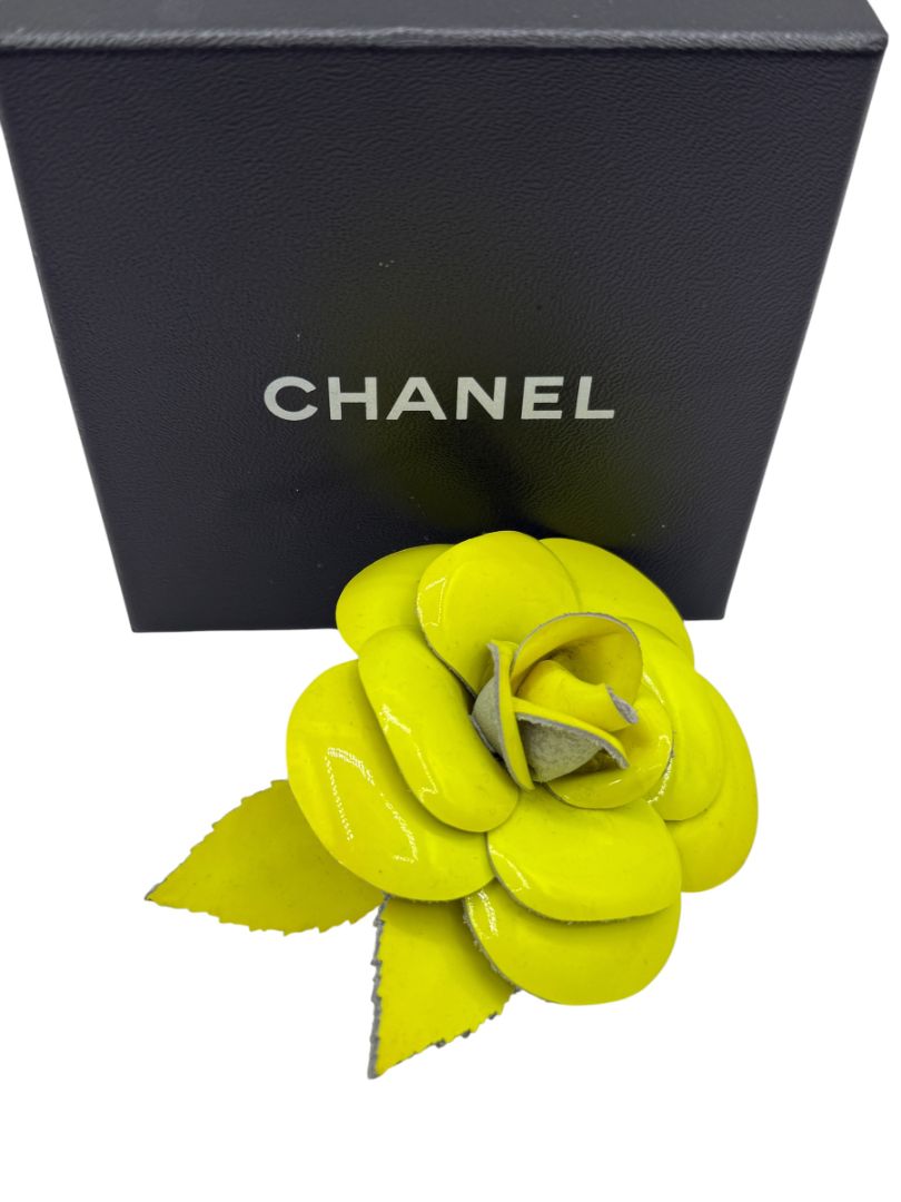 Vintage Chanel Lime Patent Leather Camellia Brooch / Pin