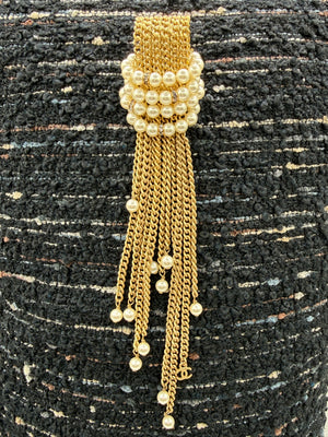 Chanel Cruise 2001 Gold-Tone Chain & Pearl Fringe Brooch – 8" x 1 3/4"