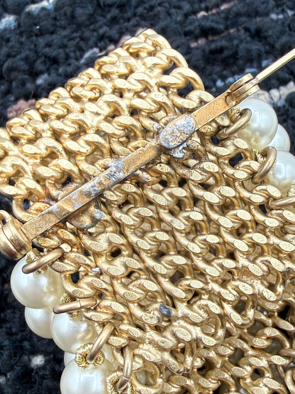 Chanel Cruise 2001 Gold-Tone Chain & Pearl Fringe Brooch – 8" x 1 3/4"
