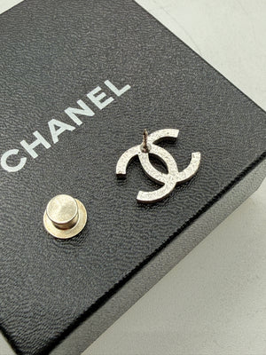 Chanel Mini CC Crystal-Embellished Pin – Silver-Tone – 1"