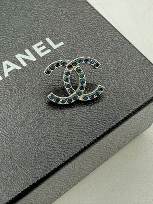Chanel Mini CC Crystal-Embellished Pin – Silver-Tone – 1"