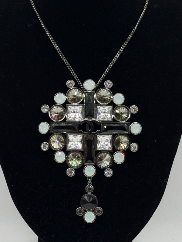 Chanel Fall 2006 Crystal Statement Pendant Necklace – Box Included