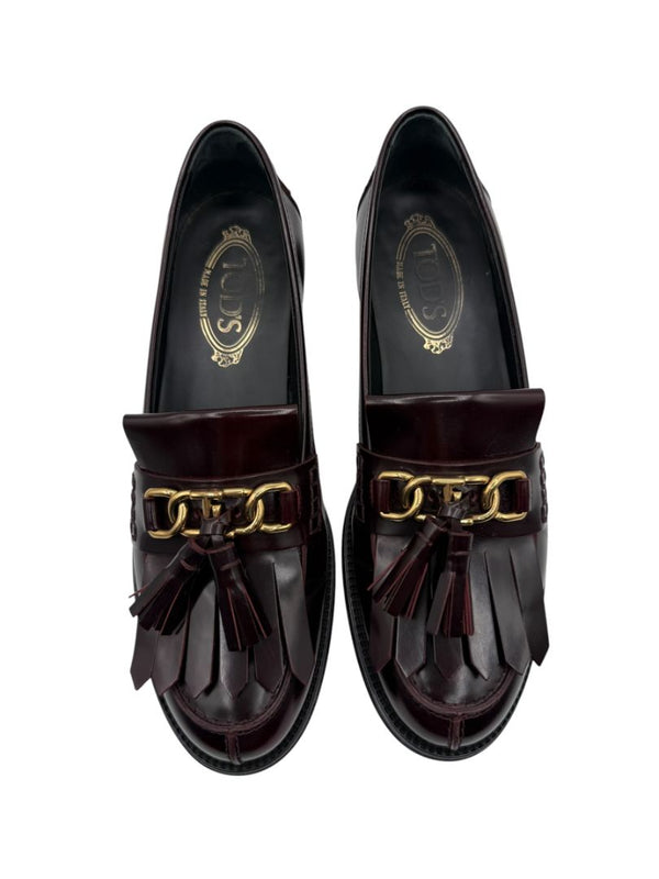 Tod’s Deep Burgundy Leather Tassel Loafers with Chain Detail – Size 39.5