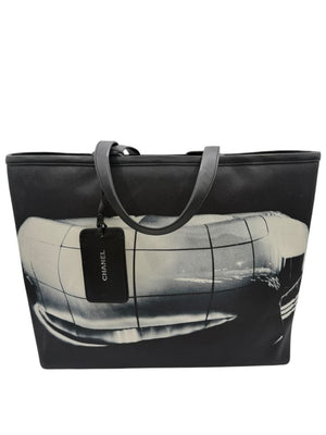 Chanel Karl Lagerfeld Mobile Art Zaha Hadid Limited Edition Tote