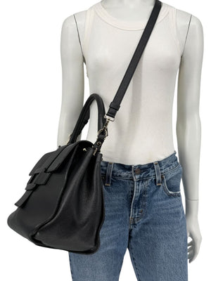 Roger Vivier Pilgrim De Jour Pebbled Leather Saddle Bag – Black