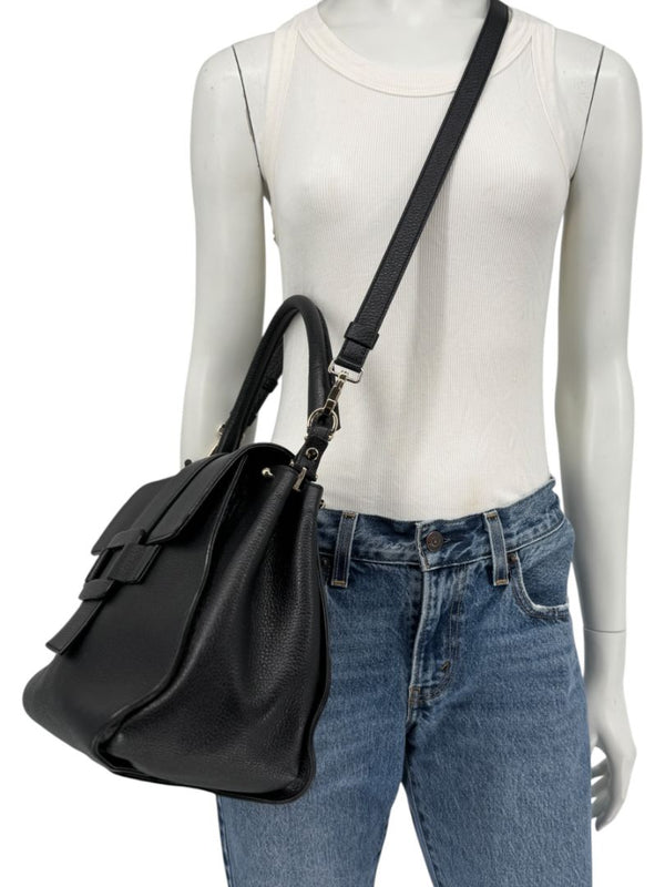 Roger Vivier Pilgrim De Jour Pebbled Leather Saddle Bag – Black