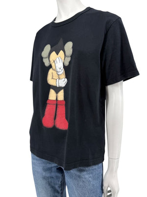 OriginalFake KAWS Graphic T-Shirt – Size 2