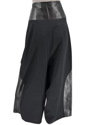 Ivan Grundahl Black Leather & Wool Wide-Leg Culottes – EU 38
