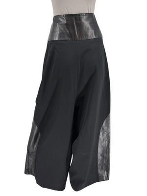 Ivan Grundahl Black Leather & Wool Wide-Leg Culottes – EU 38
