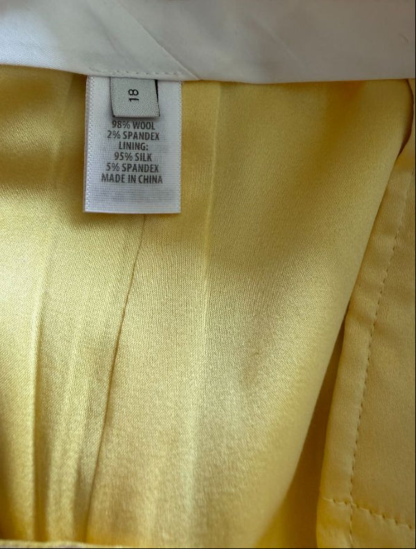 St. John Collection Yellow Tweed Jacket &amp; Cropped Pant Suit – Size 18