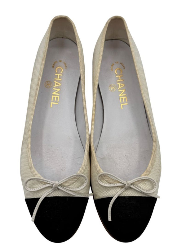Chanel Ivory Canvas Ballet Flats with Black Cap Toe – Size 39