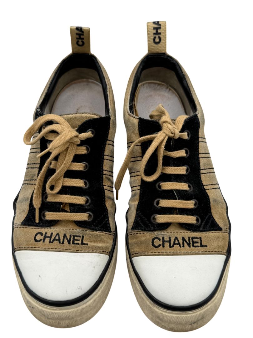 Chanel Tan & Black Suede Logo Lace-Up Sneakers – Size 40