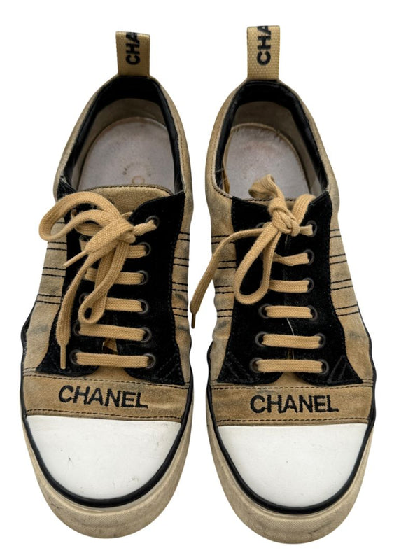 Chanel Tan & Black Suede Logo Lace-Up Sneakers – Size 40
