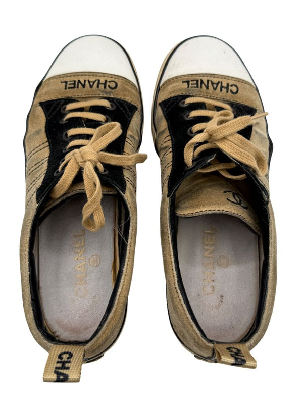 Chanel Tan & Black Suede Logo Lace-Up Sneakers – Size 40