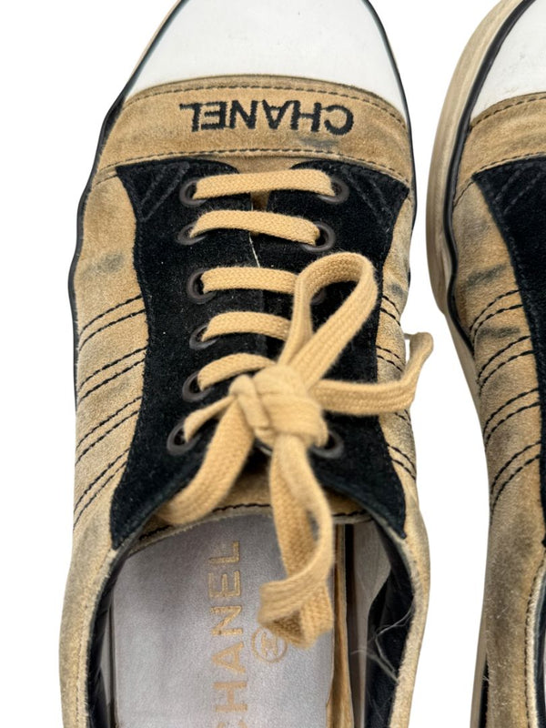 Chanel Tan & Black Suede Logo Lace-Up Sneakers – Size 40