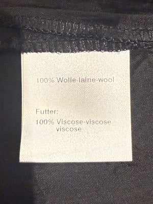 Akris Punto Black Wool A-Line Skirt with Textured Hem – Size 12