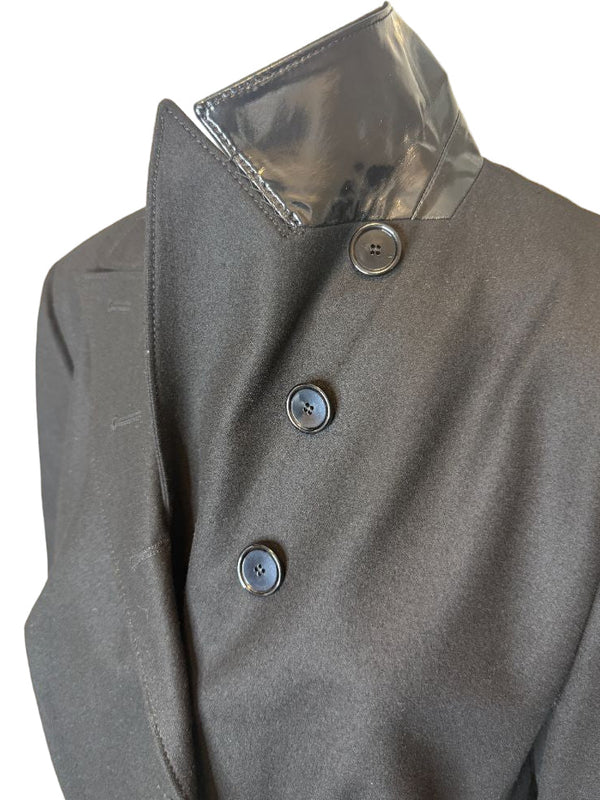 Akris Punto Black Wool-Blend Tailored Blazer with Glossy Trim – Size 14