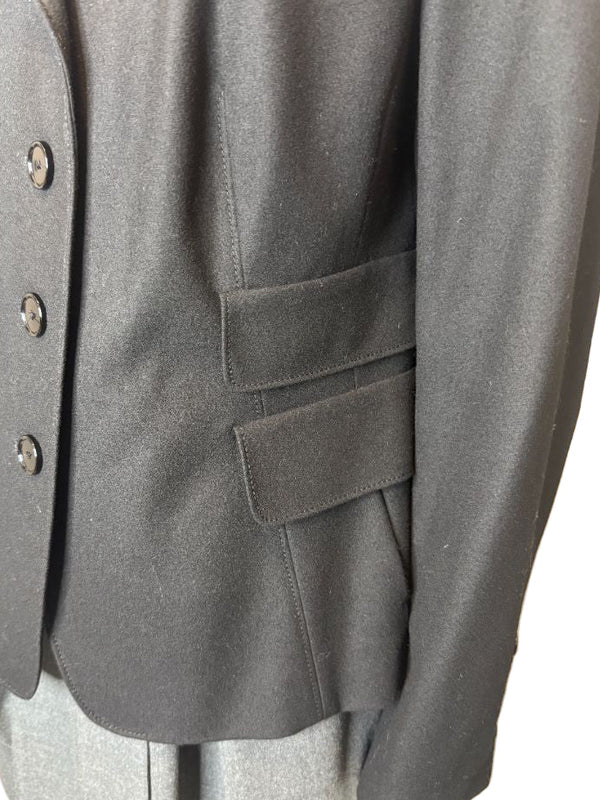 Akris Punto Black Wool-Blend Tailored Blazer with Glossy Trim – Size 14