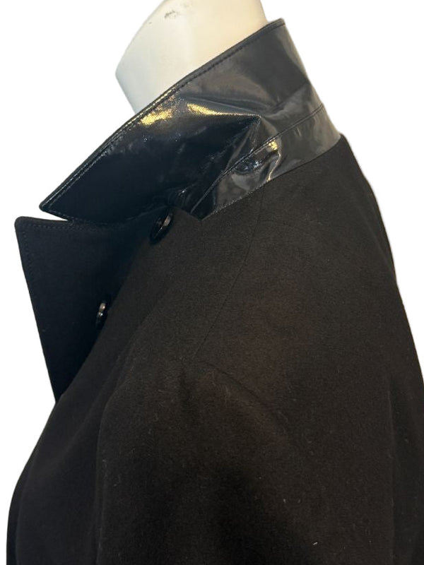 Akris Punto Black Wool-Blend Tailored Blazer with Glossy Trim – Size 14