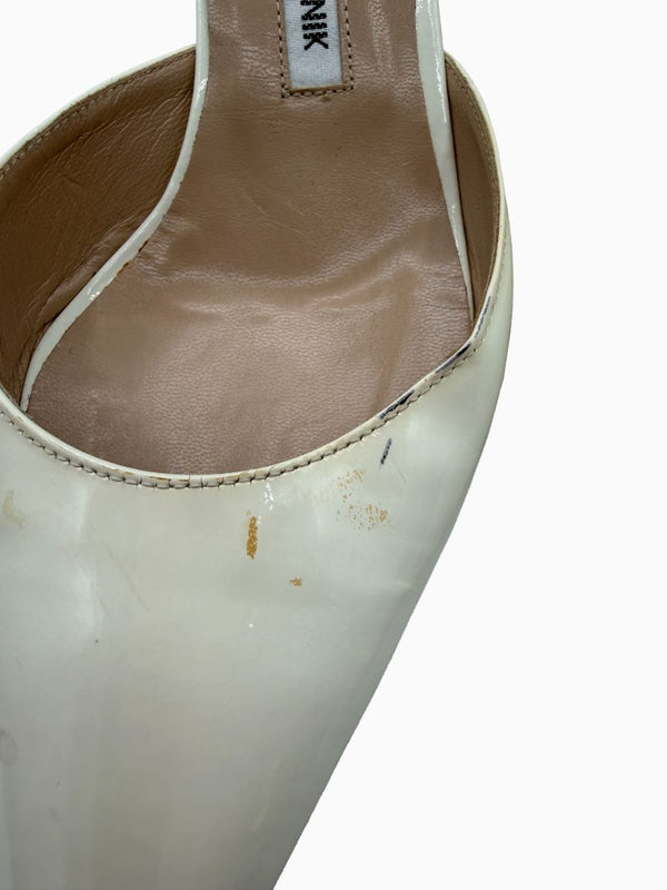 Manolo Blahnik White Patent Leather Slingback Kitten Heel Pumps Pointed Toe EU 39