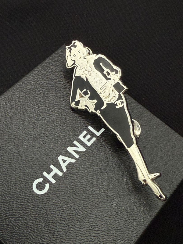 Chanel 03P Silver-Tone “Young Coco Chanel” Silhouette Brooch – Excellent Condition